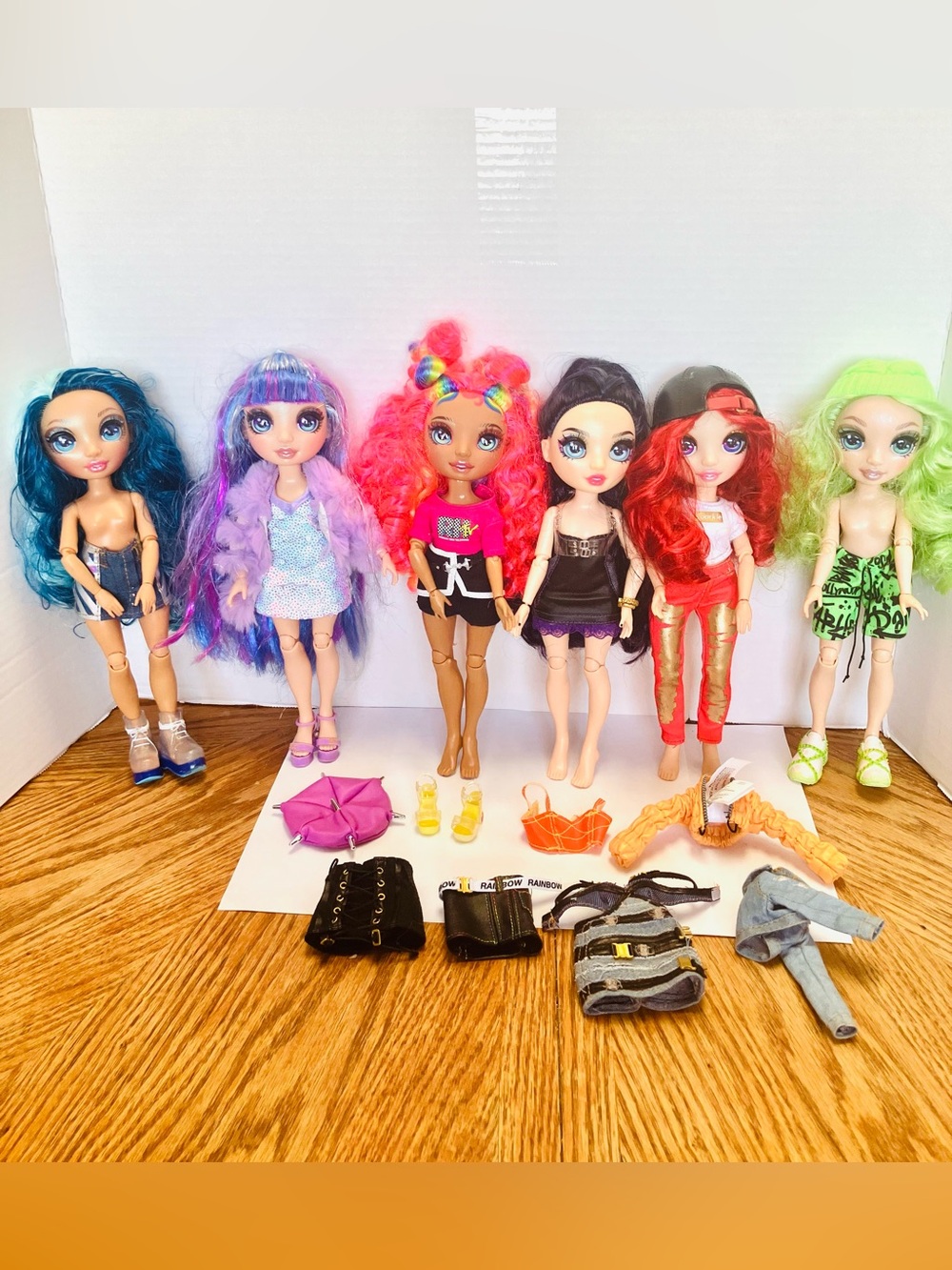 Rainbow High Assorted Fashion Dolls Lot(6) Incomplete Ruby Ainsley Carmen & More